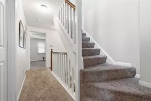 105 Old Village Ln, Bethel Park, PA 15102 - Photo 22
