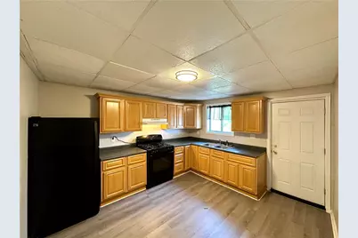 1417 4th Ave, Conway, PA 15027 - Photo 8