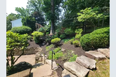 121 Berwyn Rd, Ross Twp, PA 15237 - Photo 4
