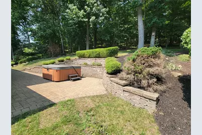 121 Berwyn Rd, Ross Twp, PA 15237 - Photo 46