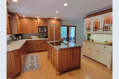 121 Berwyn Rd, Ross Twp, PA 15237 - Photo 12