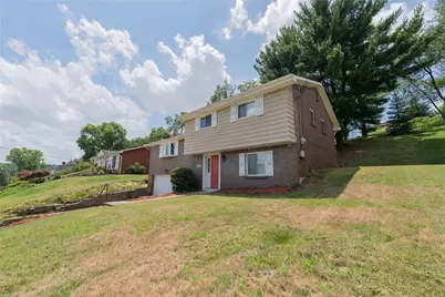 200 Foxcroft Rd, Scott Township, PA 15220 - Photo 2