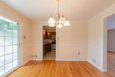 200 Foxcroft Rd, Scott Township, PA 15220 - Photo 20