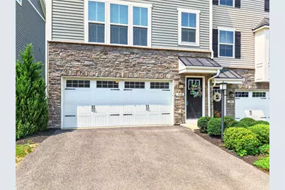 4009 Crown Dr, South Park, PA 15129 - Photo 2