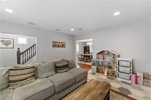 210 3rd St, McDonald, PA 15057 - Photo 12