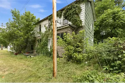 7 Short St, Franklin Township, PA 15480 - Photo 2