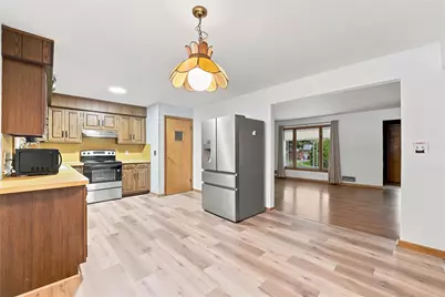 322 Fredrick Dr, Farrell, PA 16121 - Photo 4