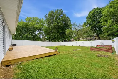 322 Fredrick Dr, Farrell, PA 16121 - Photo 22
