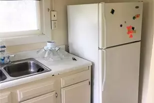 1040 Allison Ave, Washington, PA 15301 - Photo 2