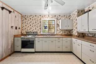 237 Leslie Rd, Middlesex Township, PA 16059 - Photo 10