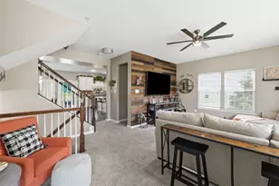 214 Broadstone Dr, Adams Township, PA 16046 - Photo 4