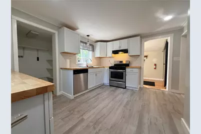 839 E Brady Rd, East Franklin Township, PA 16218 - Photo 10