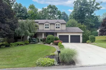 220 Thornwood Dr, Twp of But SE, PA 16001 - Photo 2