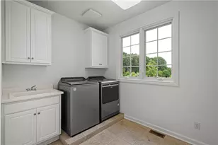 2183 Grandeur Dr, Hampton, PA 15044 - Photo 20