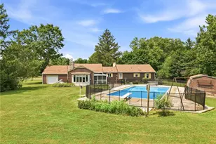 612 Methodist Rd, Hempfield Township, PA 16125 - Photo 2