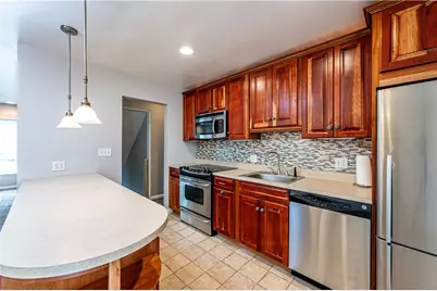 704 King St, McKeesport, PA 15132 - Photo 6
