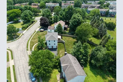 102 Bayberry Ln, Cranberry Township, PA 16066 - Photo 2