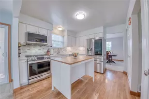 102 Bayberry Ln, Cranberry Township, PA 16066 - Photo 12