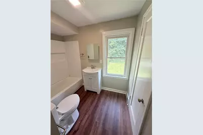 422 Glen Ave #1, Ellwood City, PA 16117 - Photo 14