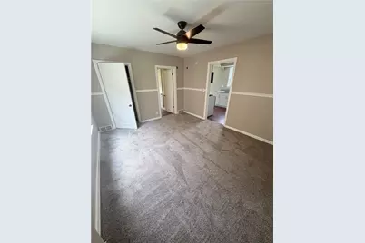 422 Glen Ave #1, Ellwood City, PA 16117 - Photo 12