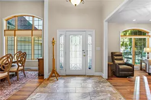 472 Spruce Ln, Houston, PA 15342 - Photo 4