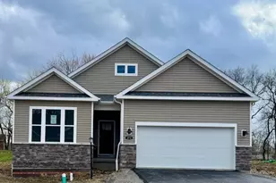 1073 Peachtree Rd, Scott Township, PA 15106 - Photo 1