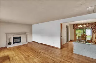 421 Orchard Dr, Pittsburgh, PA 15236 - Photo 4
