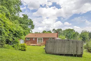 421 Orchard Dr, Pittsburgh, PA 15236 - Photo 24