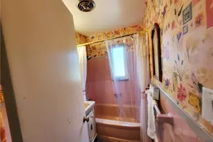 616 Maple St, Jeannette, PA 15644 - Photo 20