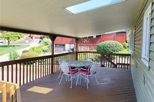 616 Maple St, Jeannette, PA 15644 - Photo 6