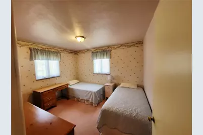 616 Maple Street, Jeannette, PA 15644 - Photo 18
