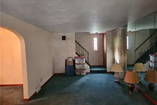 1329 Stanley Dr, Pittsburgh, PA 15147 - Photo 6
