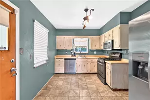 1300 Toman Ave, Clairton, PA 15025 - Photo 14