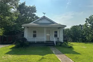 774 Dishler Way, Rochester, PA 15074 - Photo 1
