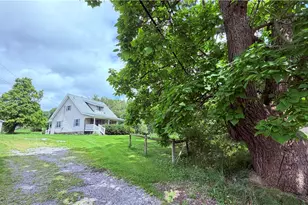 2307 Princeton Rd, Slippery Rock, PA 16101 - Photo 2