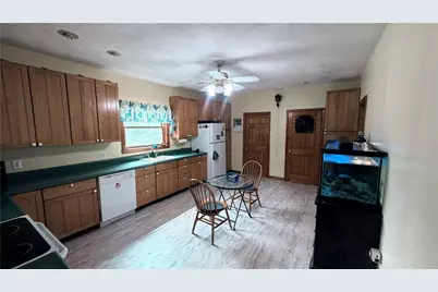 2307 Princeton Rd, Slippery Rock, PA 16101 - Photo 12