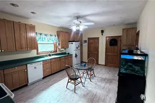2307 Princeton Rd, Slippery Rock, PA 16101 - Photo 8