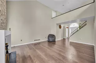 3 Wellington Woods Dr, Ross Twp, PA 15229 - Photo 8