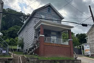 859 Lincoln Ave, Charleroi Boro, PA 15022 - Photo 2