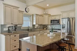 2407 Burham St, Pittsburgh, PA 15203 - Photo 12