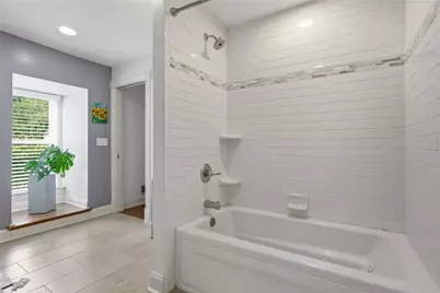 2407 Burham St, Pittsburgh, PA 15203 - Photo 42