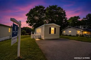 208 Cedar Ln, Middlesex Township, PA 16059 - Photo 2