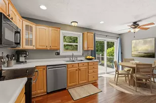 1611 Norman Dr, Pittsburgh, PA 15143 - Photo 14