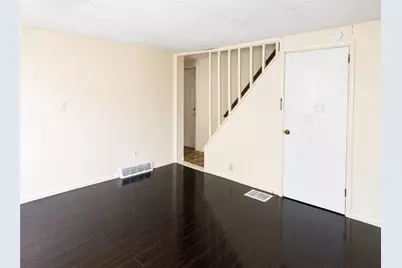 327 7th Avenue, New Brighton, PA 15066 - Photo 2