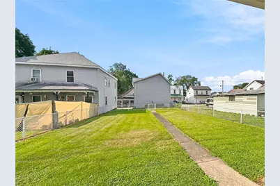 226 E Fairview Ave, Connellsville, PA 15425 - Photo 4