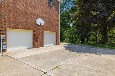 2457 Dogwood Dr, Pittsburgh, PA 15090 - Photo 44