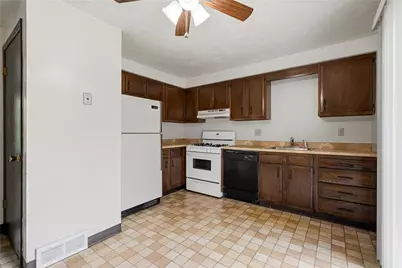 100 Duquesne Blvd, Pittsburgh, PA 15068 - Photo 6