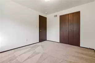 100 Duquesne Blvd, Pittsburgh, PA 15068 - Photo 16