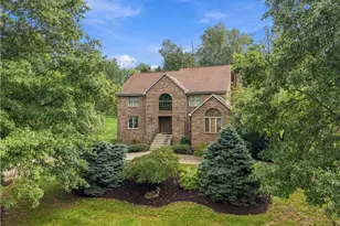 118 Wedgewood Dr, Richland, PA 15044 - Photo 2