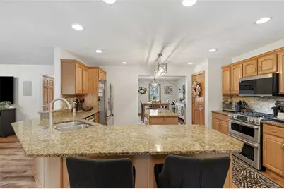 1066 Nottingham Ct, North Huntingdon, PA 15642 - Photo 8